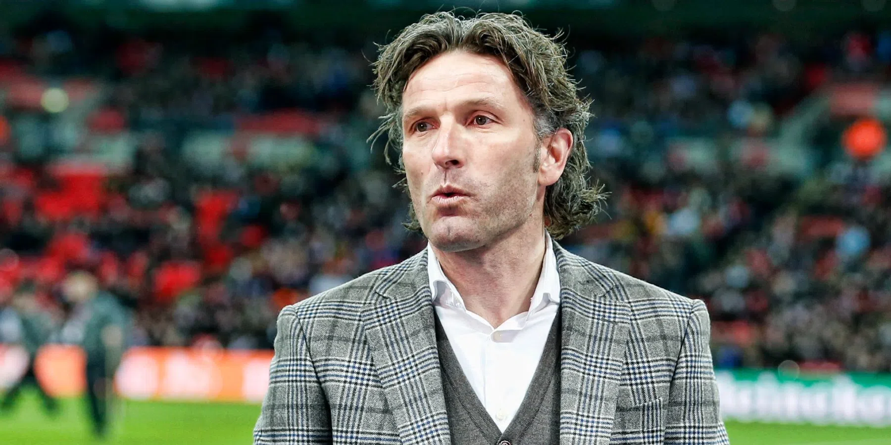 Ronald Waterreus hoopt dat Mark Flekken kijkt naar het gedrag van Noa Lang