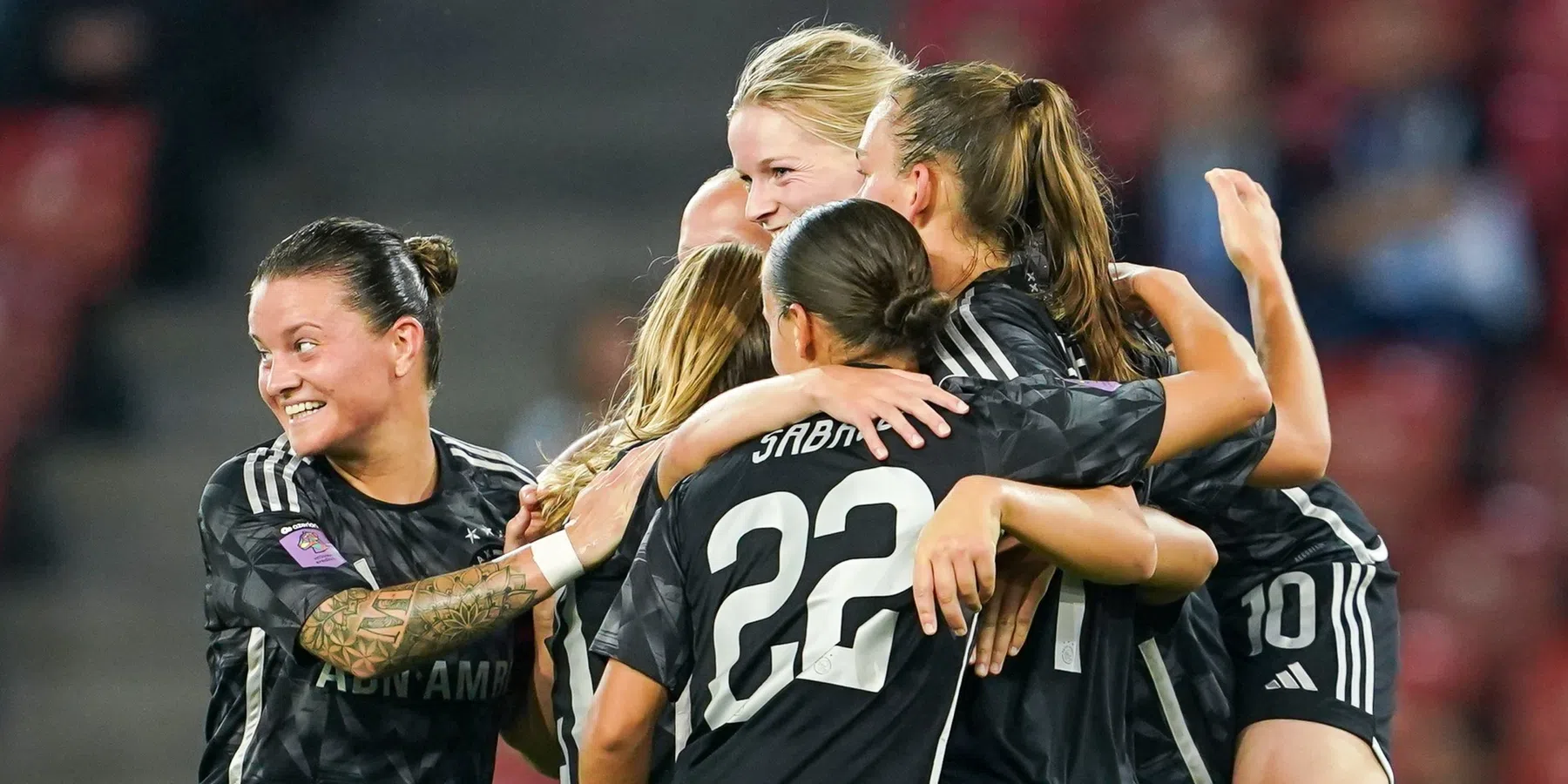 Waar en hoe laat wordt het CL-duel tussen de Ajax-vrouwen en PSG uitgezonden?