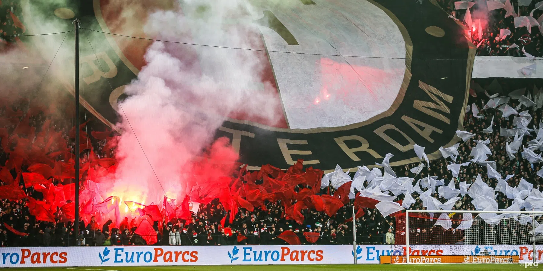 Er was sprake van een levensgevaarlijke situatie bij de laatste Feyenoord - Ajax