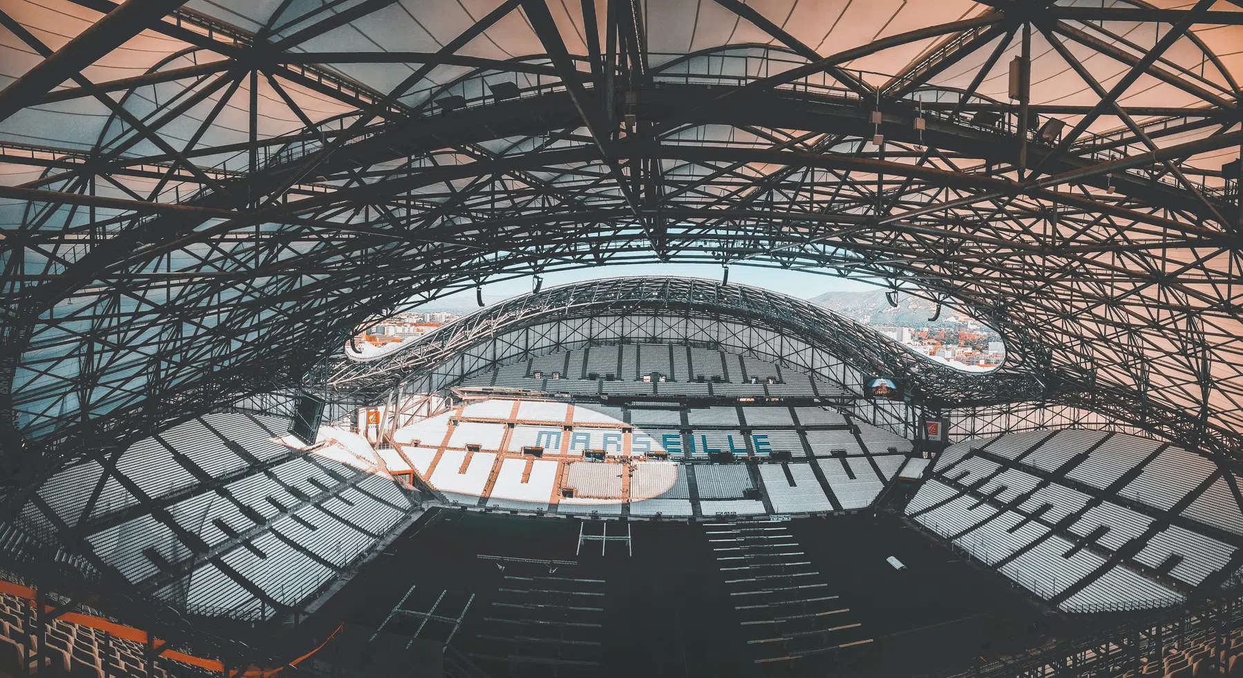 Uitsupporters van Ajax niet welkom in Marseille