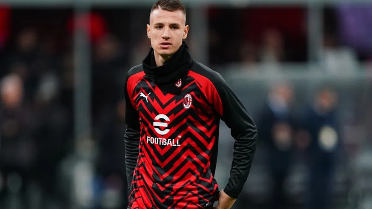 15-jarig supertalent bij AC Milan: wie is Francesco Camarda, de ...