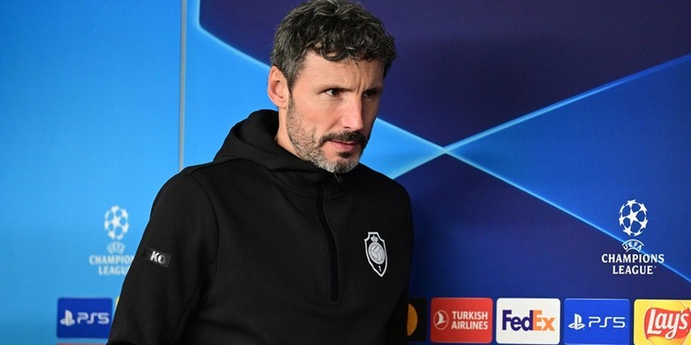 Mark van Bommel heeft zich negatief uitgelaten over de VAR