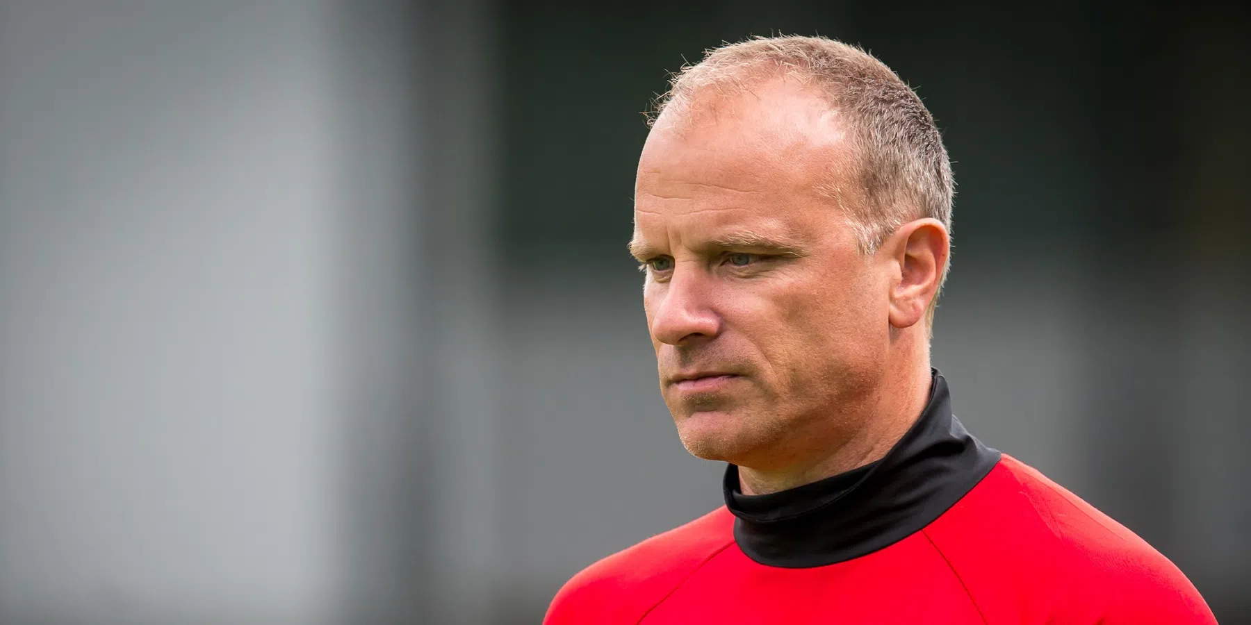 Bergkamp verbaast zich om Ajax: "Mensen in de top hebben zitten slapen"