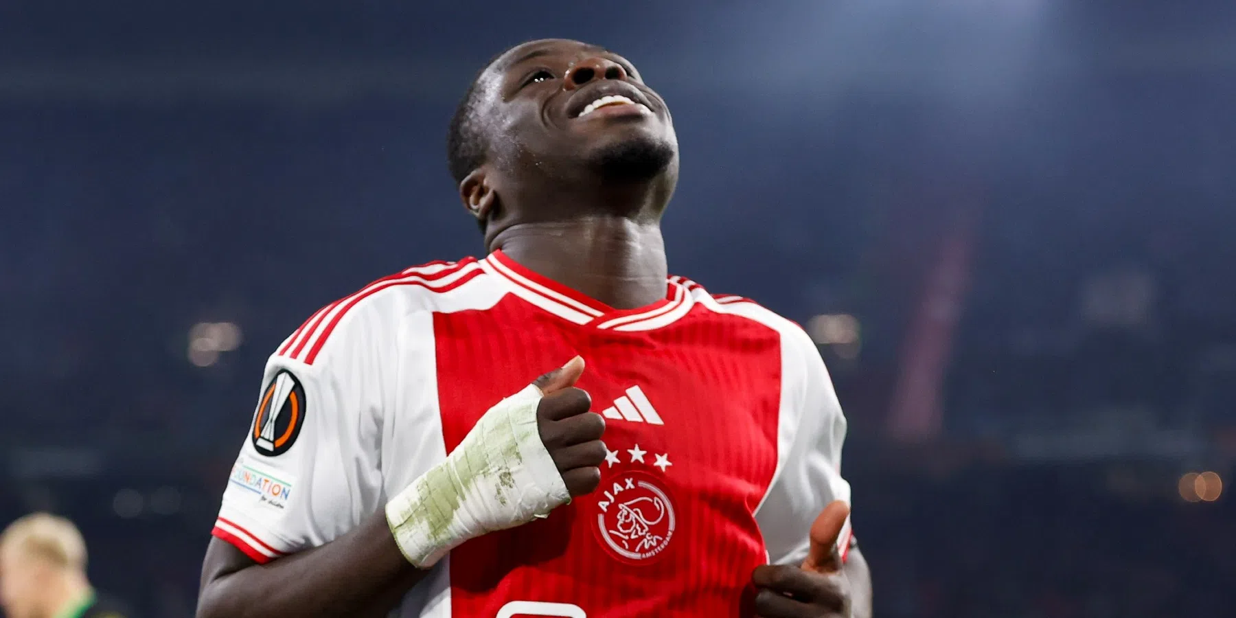 John van 't Schip stelt dat het meespelen van Brian Brobbey onzeker is bij Ajax