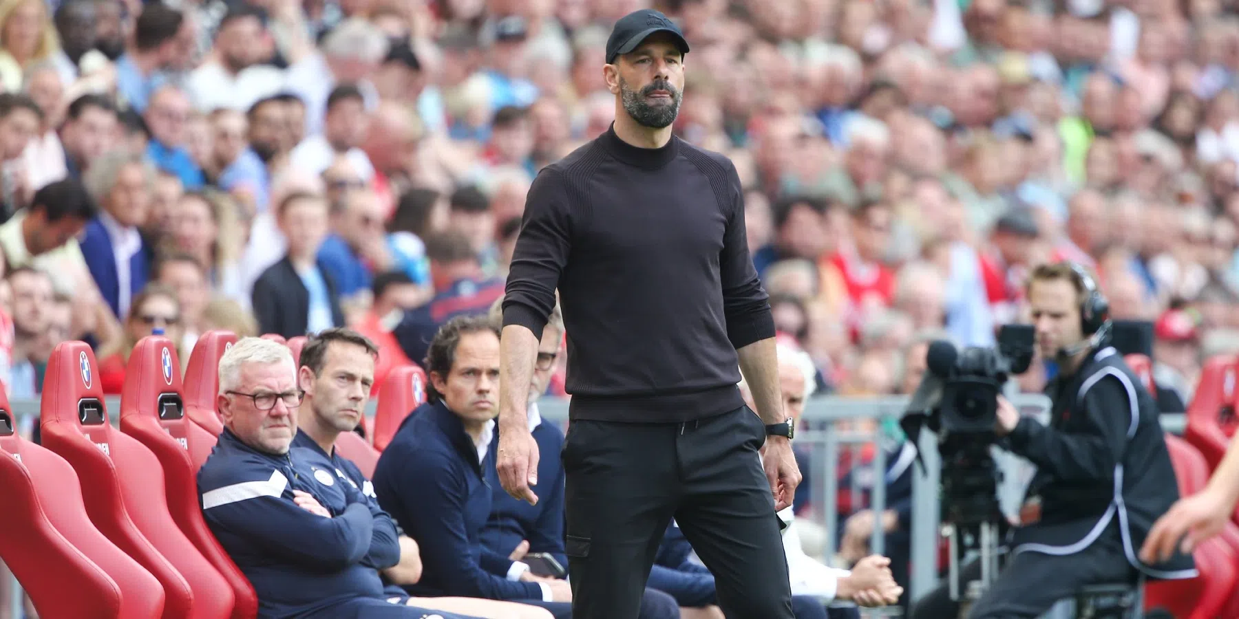 Ruud van Nistelrooij heeft teruggeblikt op zijn tijd bij PSV