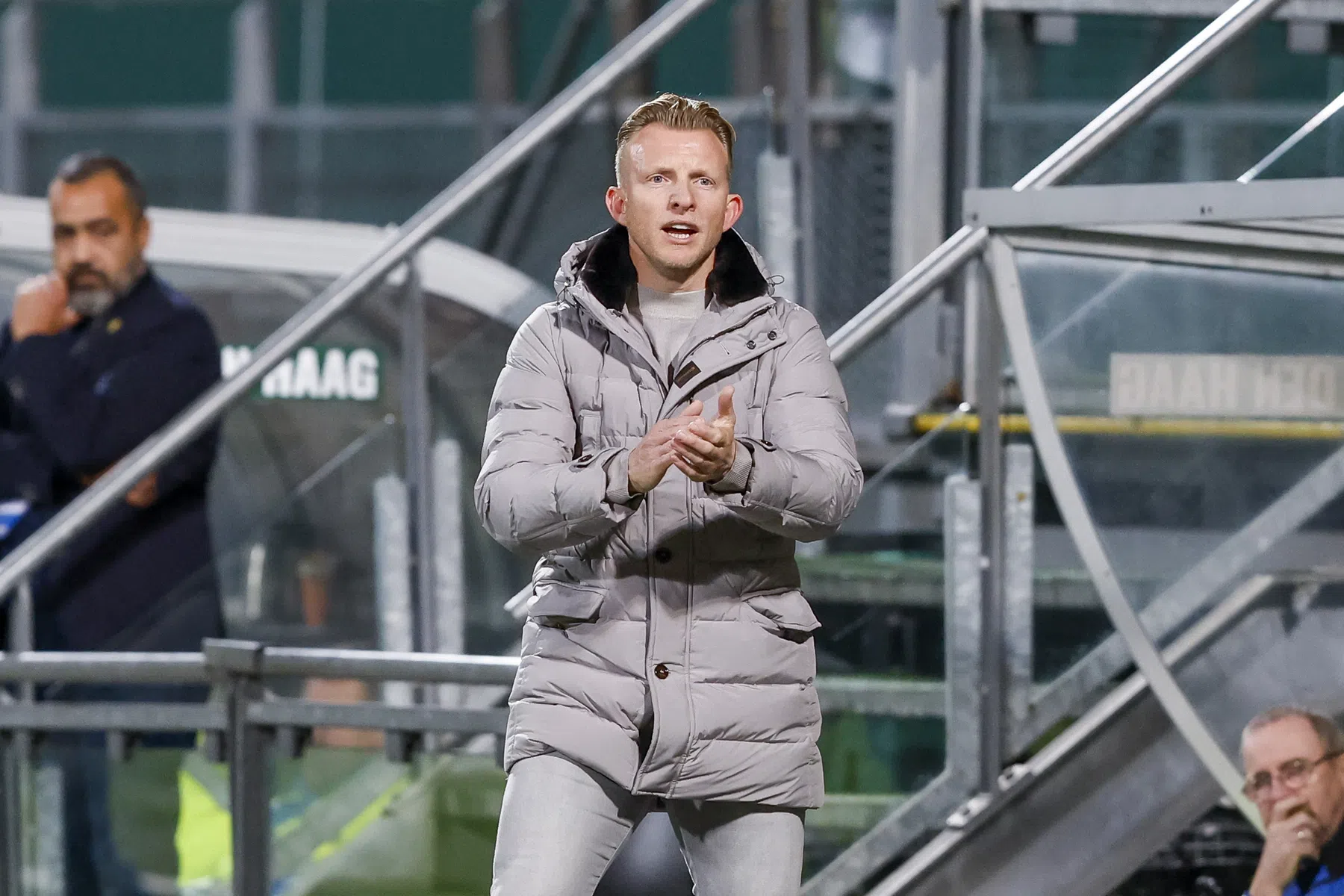 Kuyt spreekt voor het eerst in België, bij welke Nederlandse club was hij actief?