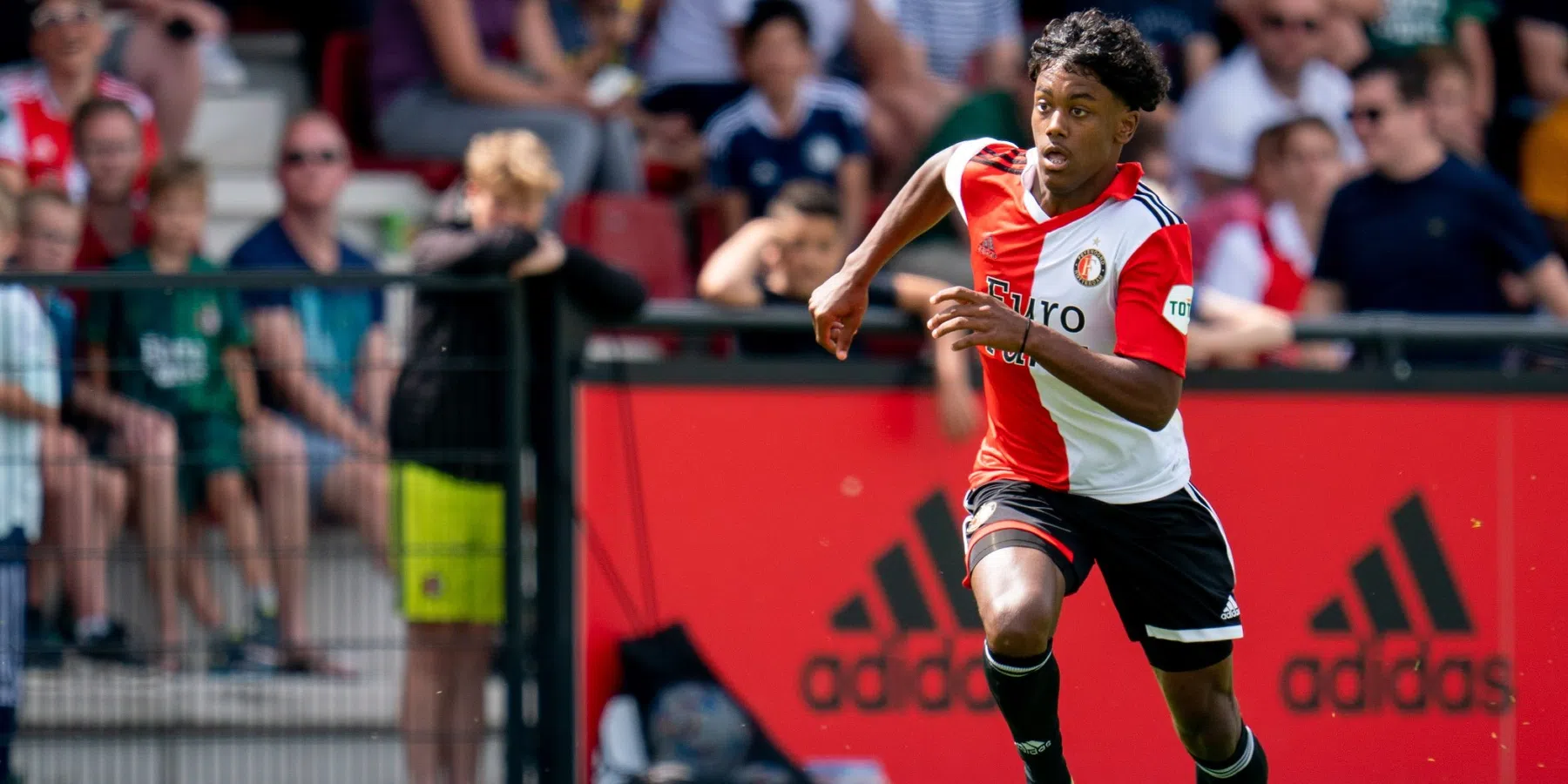 Deze vier talenten mogen zich gaan laten zien op het trainingskamp van Feyenoord