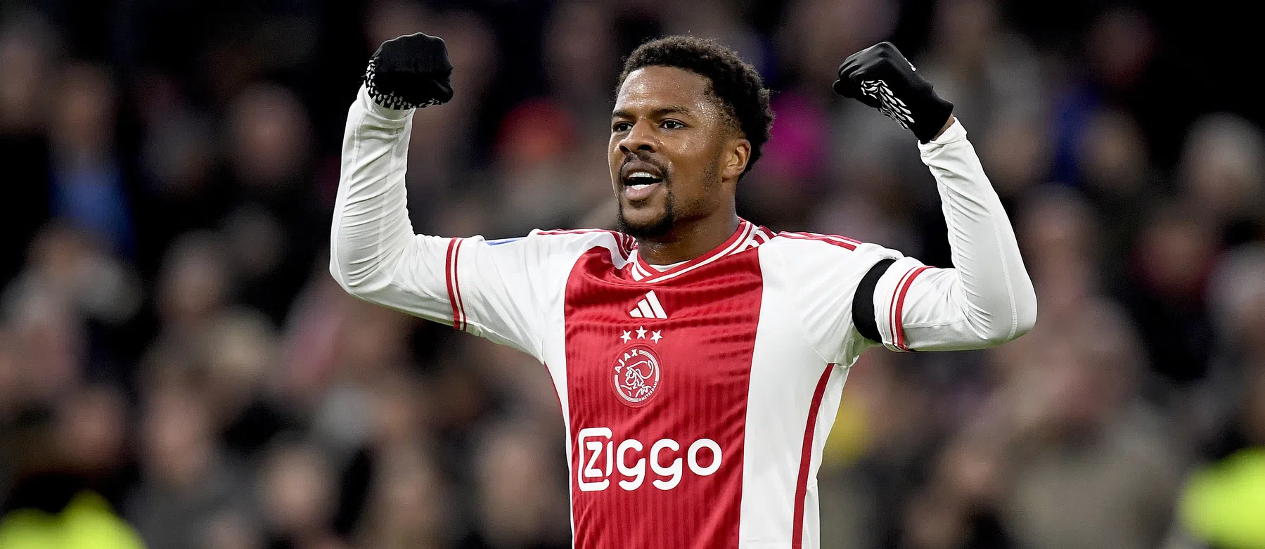 Akpom doet een boekje open: wat heeft de aanvaller en supersub gezegd over Ajax?