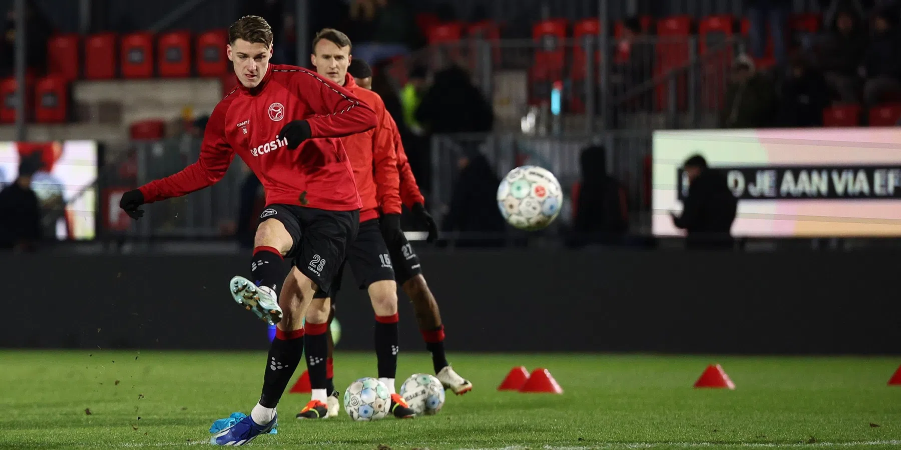 Duel tussen Fortuna en Almere afgelast wegens klagende spelers over te hard veld