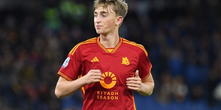 Waarom speelt Dean Huijsen niet met AS Roma tegen Feyenoord?