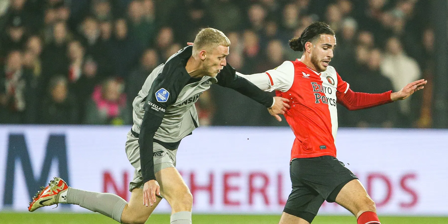 Waar en hoe laat wordt het duel tussen AZ en Feyenoord uitgezonden?