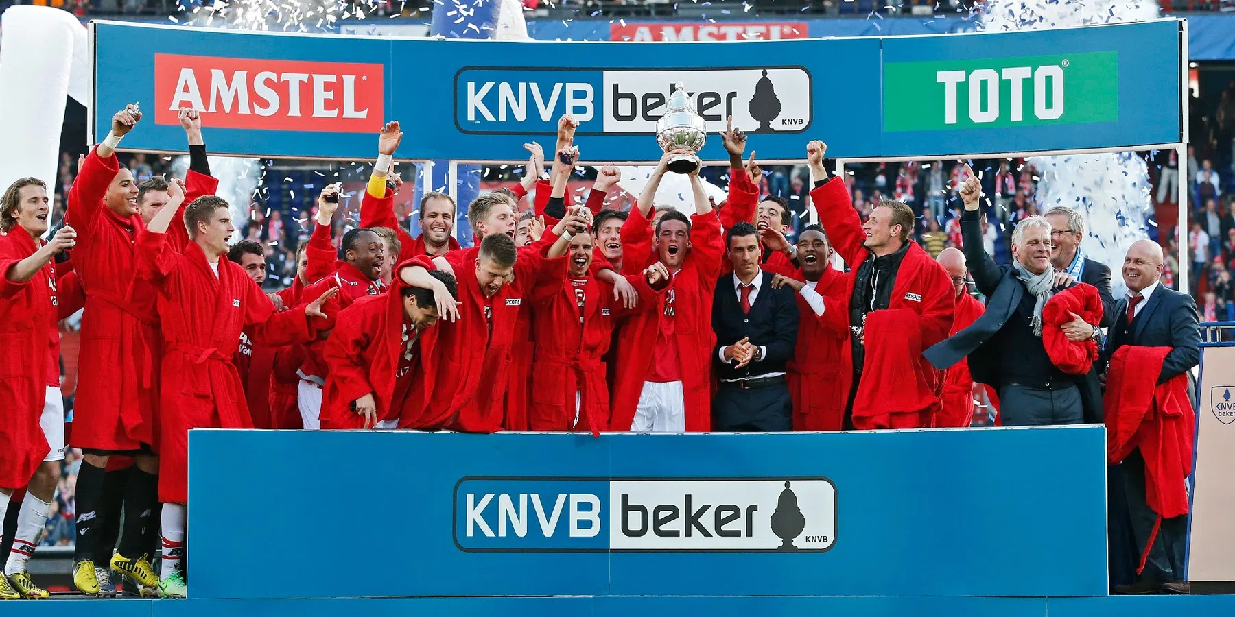 Hoe presteert AZ de afgelopen jaren in de KNVB Beker?