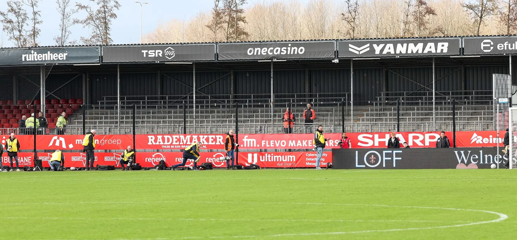 Deze compensatie krijgen de Feyenoord-supporters die later in Almere arriveerden