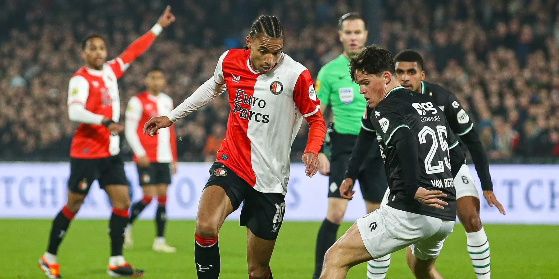 Feyenoord recht de rug na gezapige eerste helft en treft NEC in bekerfinale