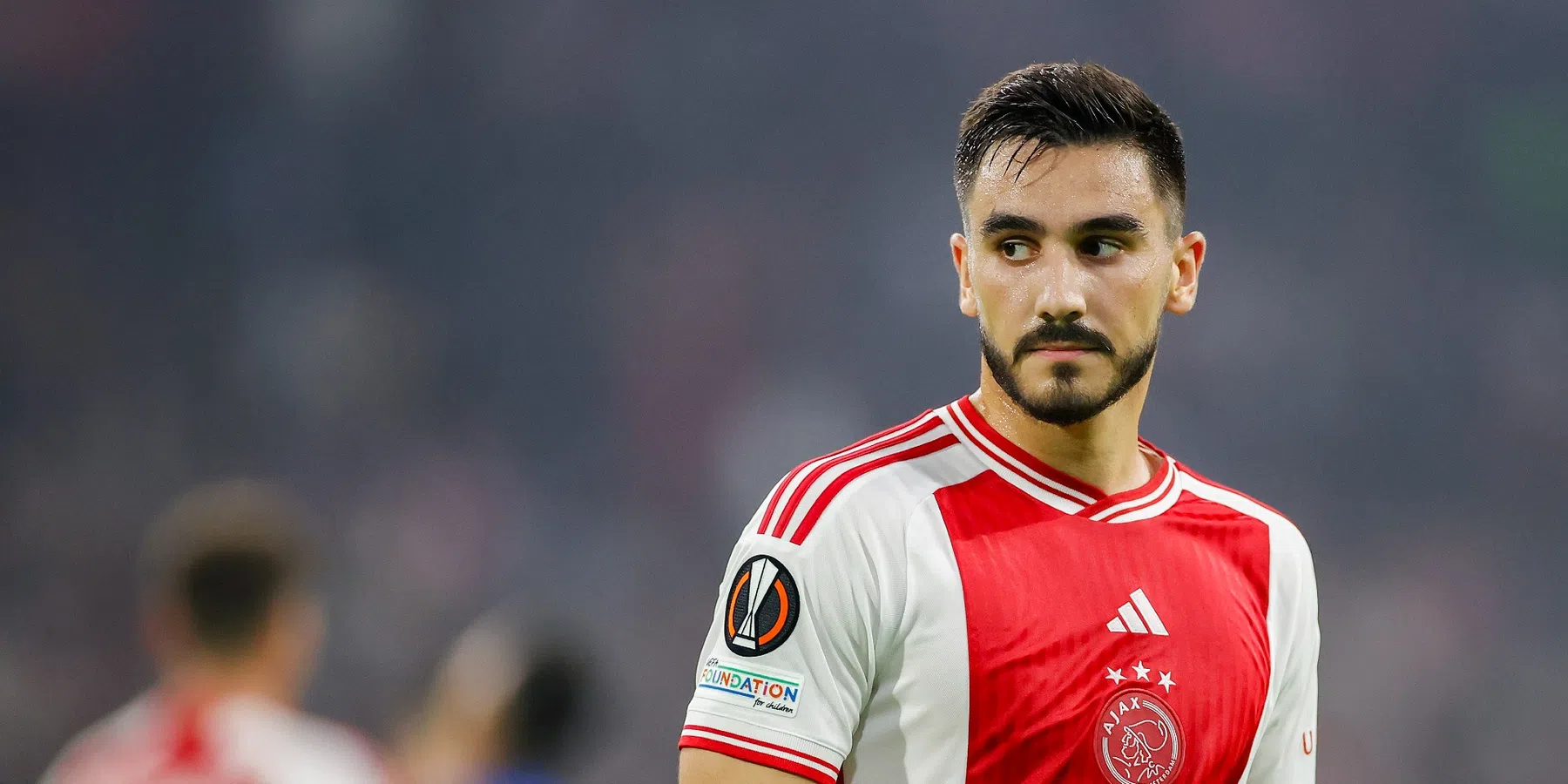 Sutalo blesseert zich op training en ontbreekt voor duel met FC Utrecht