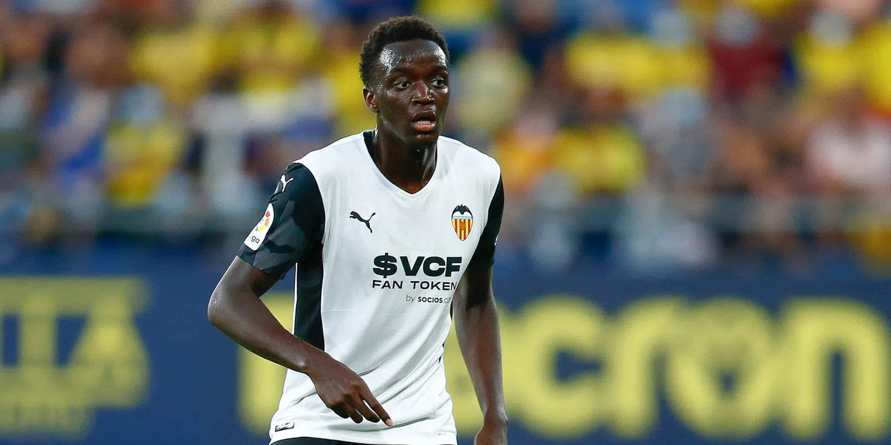 Mouctar Diakhaby van Valencia lijkt beenbreuk op te lopen tegen Real Madrid