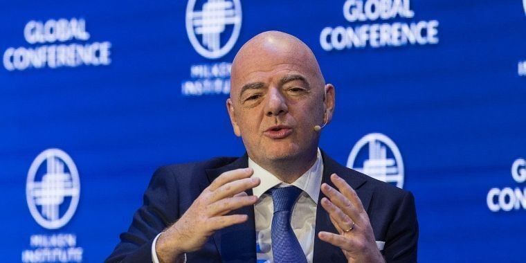 FIFA-baas Infantino spreekt blauwe kaart tegen: 'Geen onderwerp van gesprek'