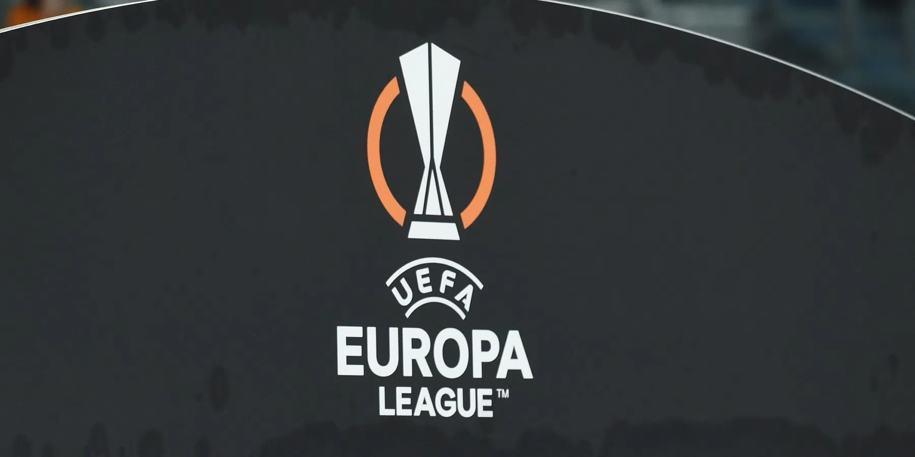 Welke ploegen zijn nog actief in de Europa League en wanneer is de loting