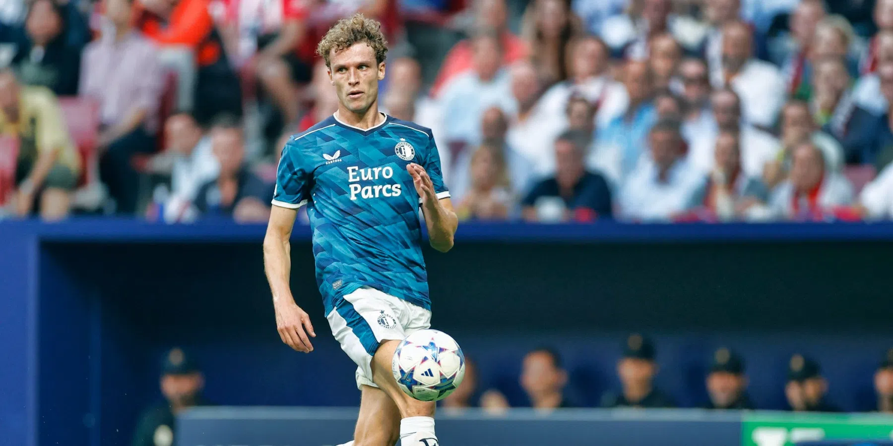 Mats Wieffer van Feyenoord staat in de belangstelling van Feyenoord