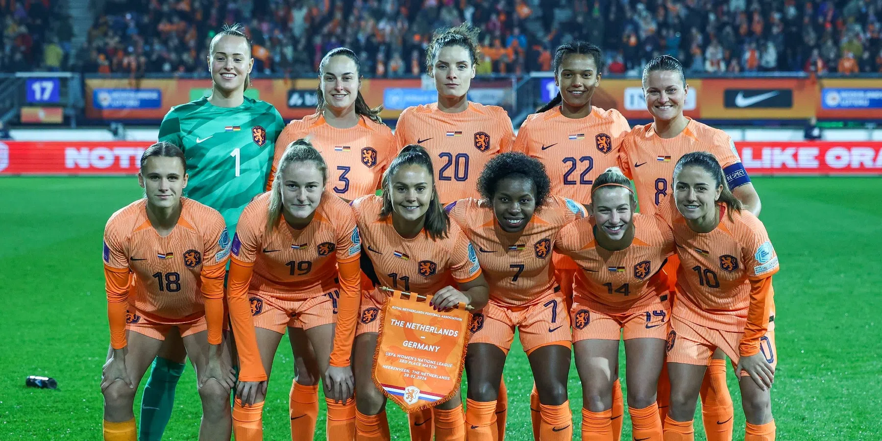 LIVE: Oranje Leeuwinnen in EK-kwalificatie tegen Italië