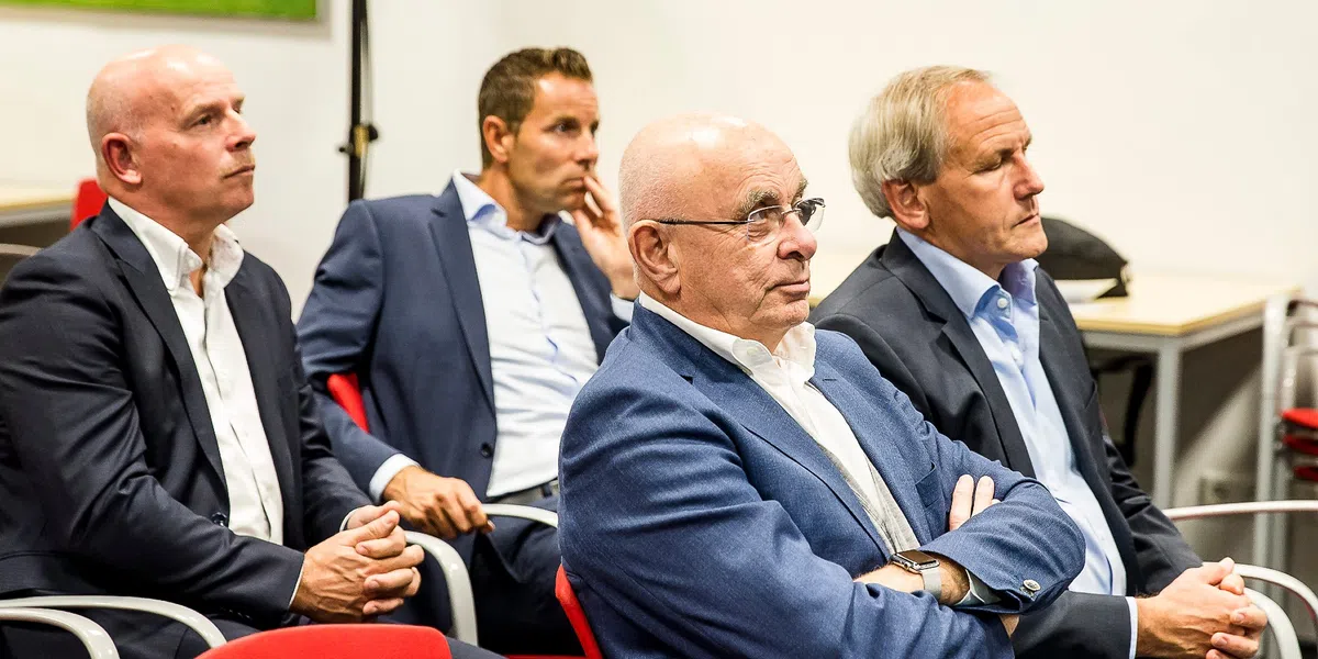 Van Praag Doet Boekje Open: 