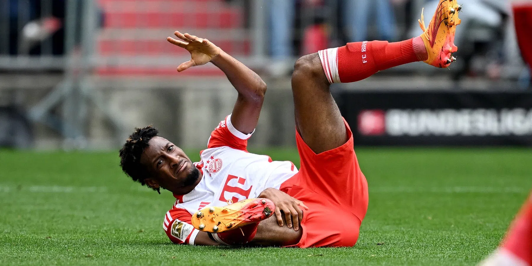 Bayern bevestigt slecht nieuws: deze blessure heeft Kingsley Coman opgelopen