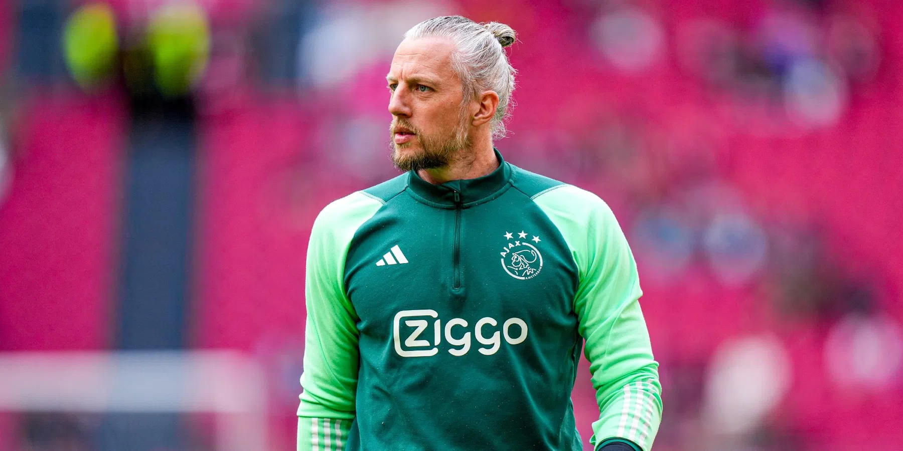 Remko Pasveer onderhandelt over een contractverlenging bij Ajax