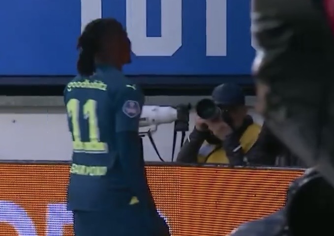Bakayoko poeiert waanzinnig raak