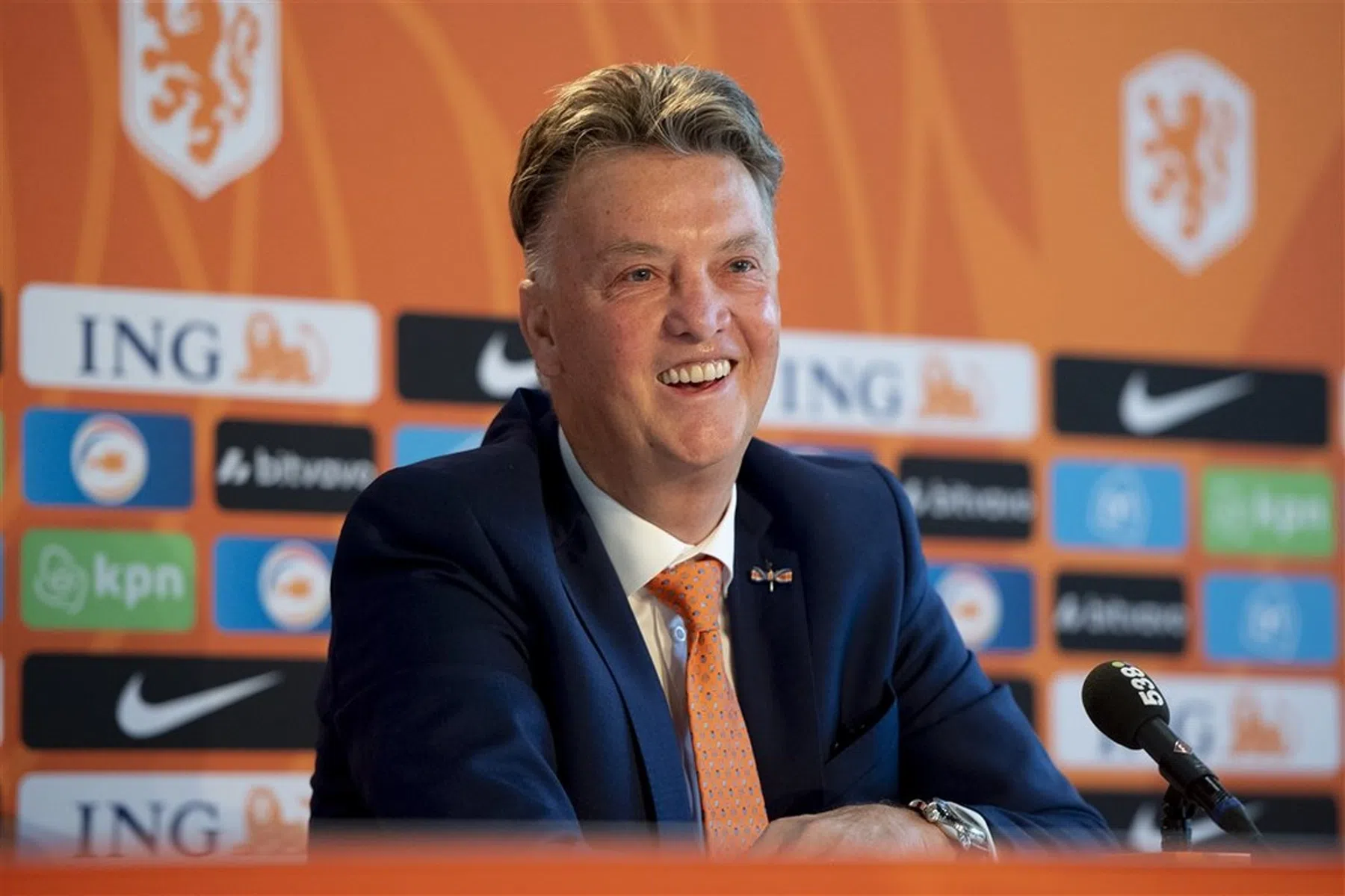 De laatste club die landskampioen werd zonder zelf te spelen was in dit seizoen