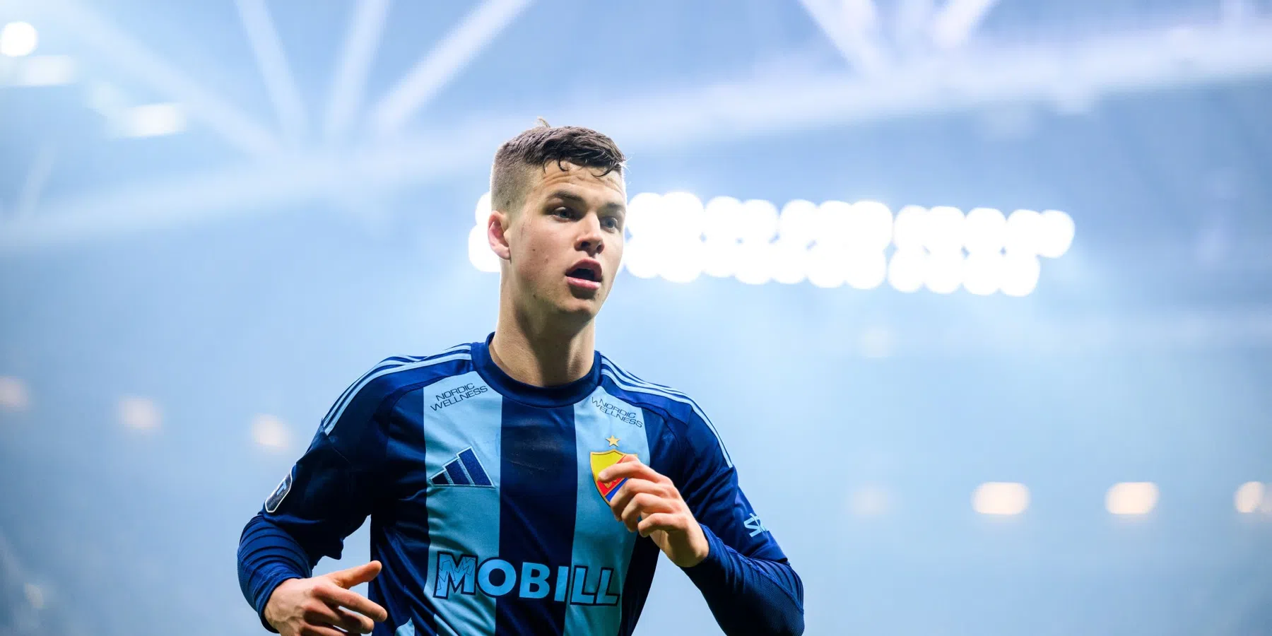 'AZ toont interesse in Zweedse linksback, transfersom van ongeveer vier miljoen'