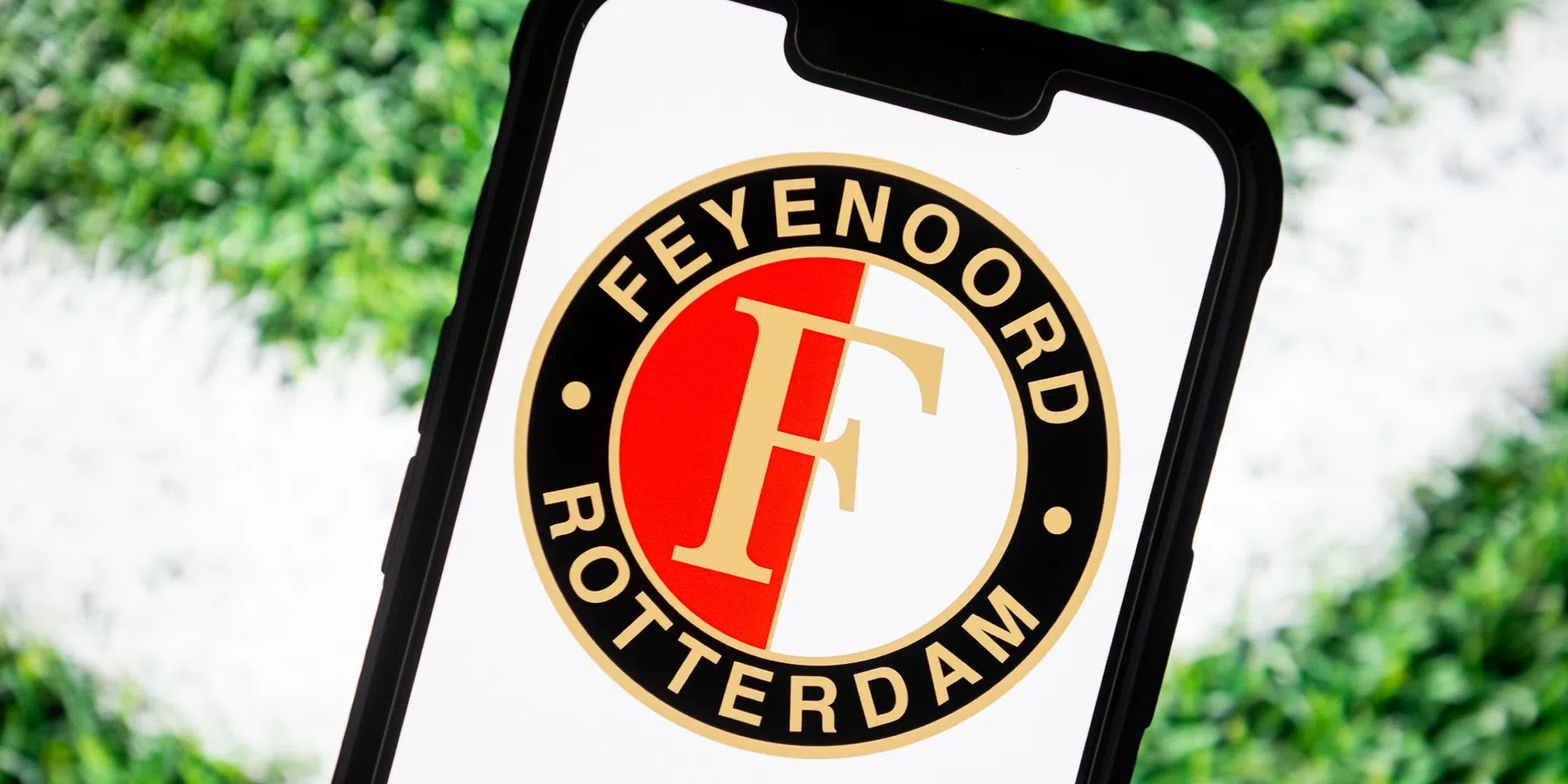 Feyenoord maakt komend seizoen gebruik van het cryptobetaalsysteem Settle