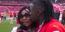 Thumbnail for article: Bakayoko viert titel met moeder: "Beste gevoel om dit samen te vieren"