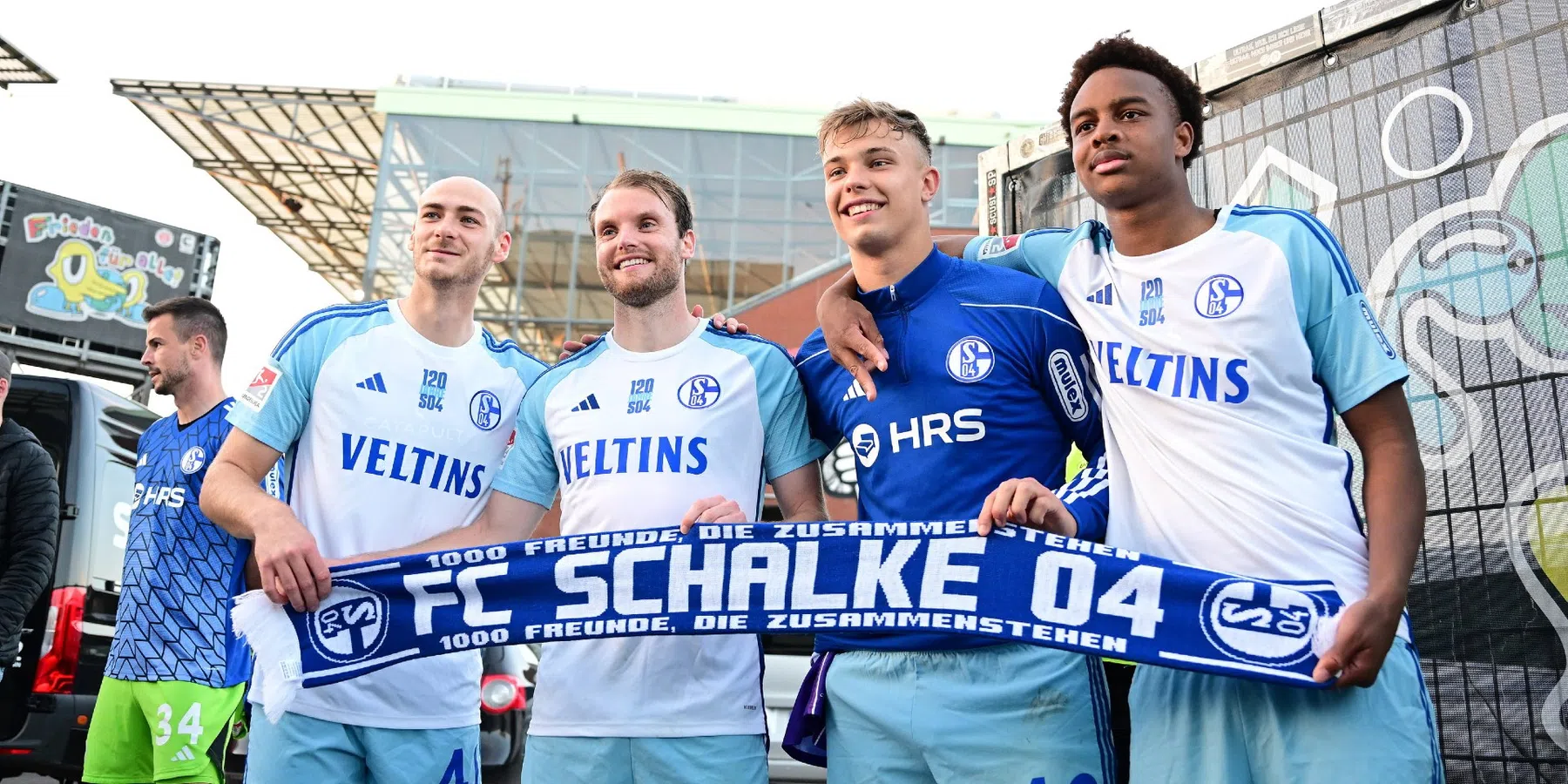 Twee Nederlanders krijgen geen nieuw contract en vertrekken bij Schalke 04