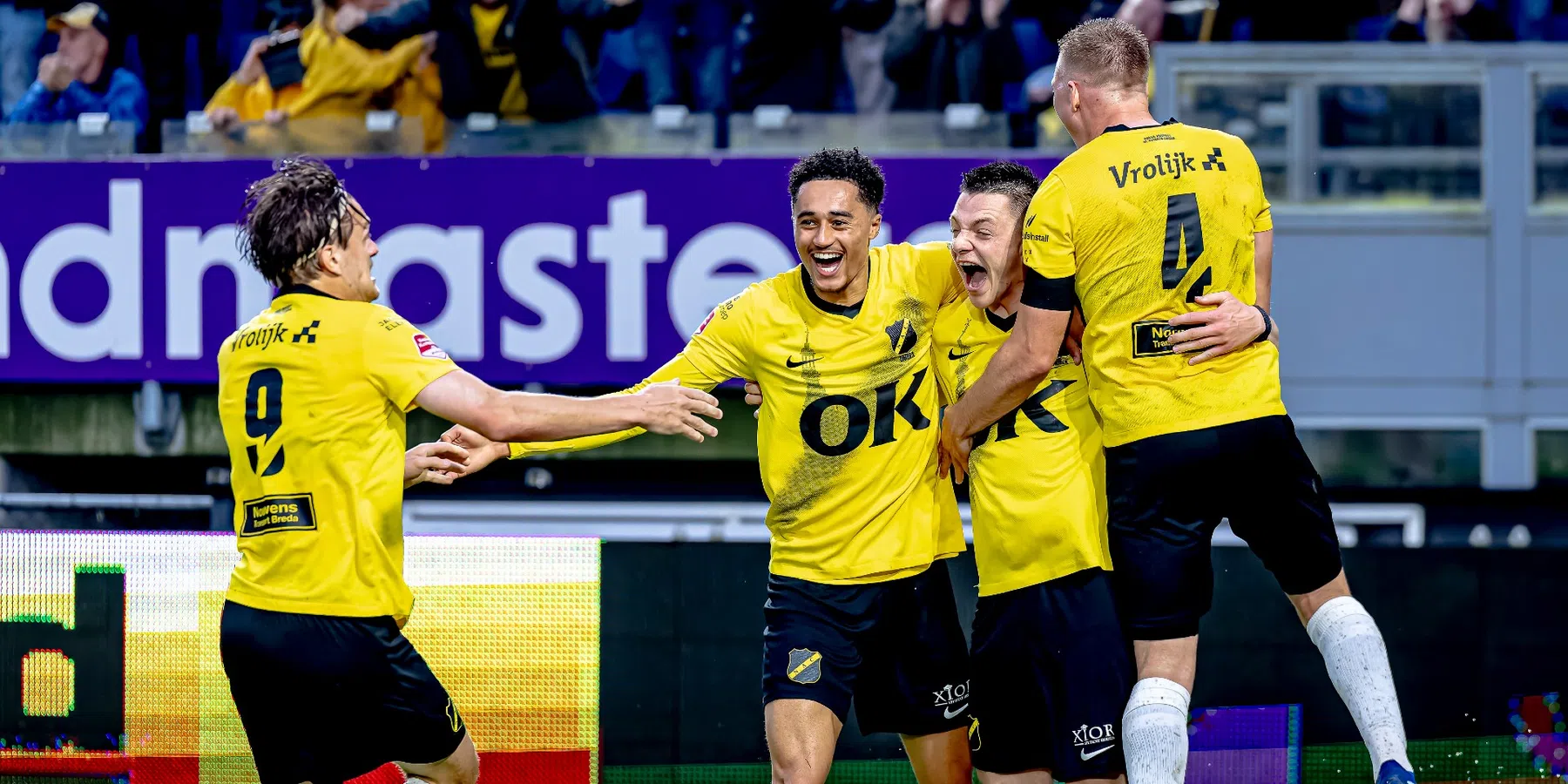 NAC heeft Eredivisie in zicht na ruime winst op negen man van Excelsior