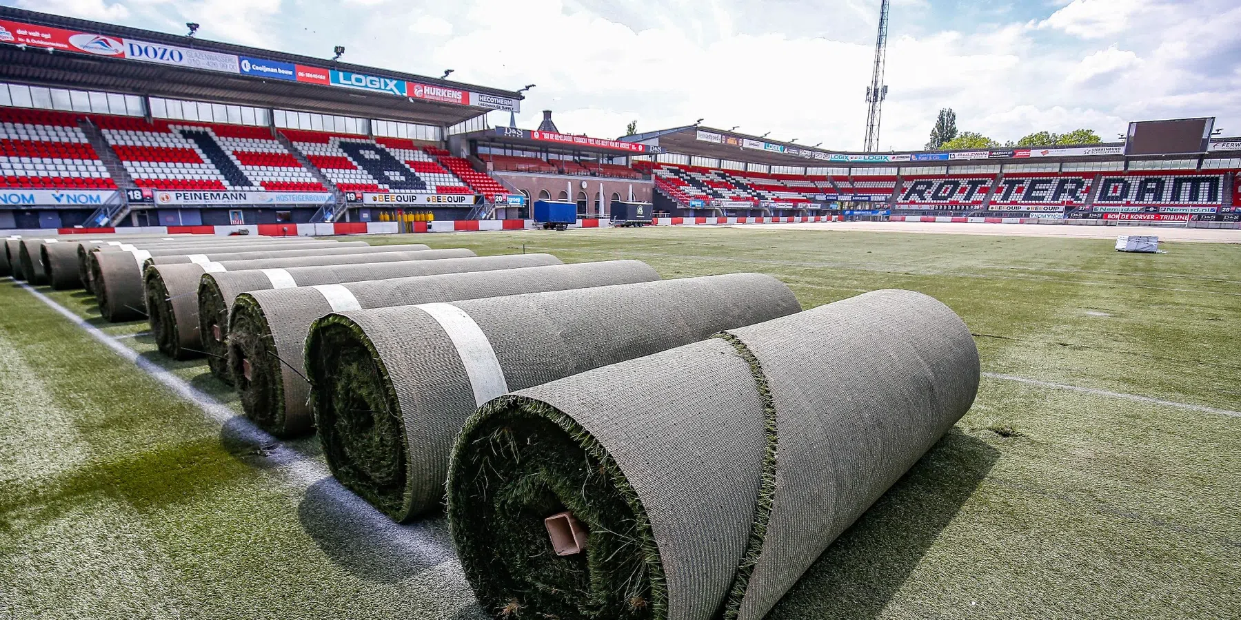 Dit gevolg heeft de degradatie van Excelsior voor het kunstgras in de Eredivisie