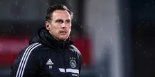 Thumbnail for article: Vos maakt plaats: dit is de nieuwe trainer van Jong Ajax met een opvallende assistent
