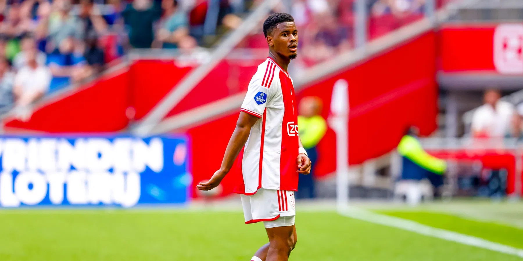 Jorrel Hato speelt ook komend seizoen voor Ajax, zo vertelt hij aan AjaxLife