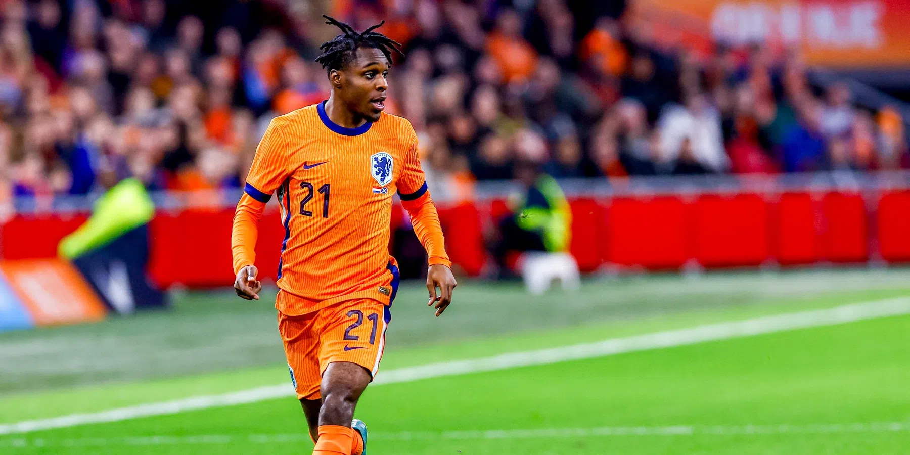 Waarom spreekt Oranje-international Jeremie Frimpong geen Nederlands?