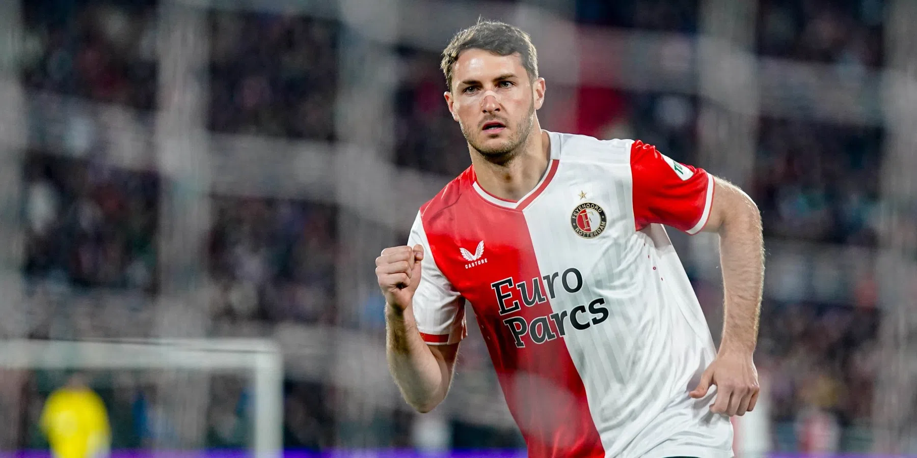 Italiaanse media: topclub dient miljoenenbod in bij Feyenoord voor Gimenez