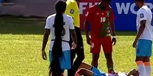 Haarband van Memphis is er niks bij: Anguilla-speler valt op met meterslang kapsel