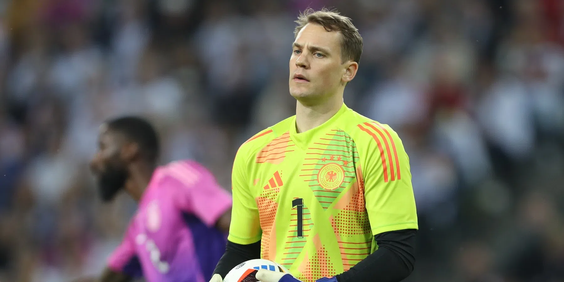 Dit schrijven de kritische Duitse media over een wederom blunderende Manuel Neuer