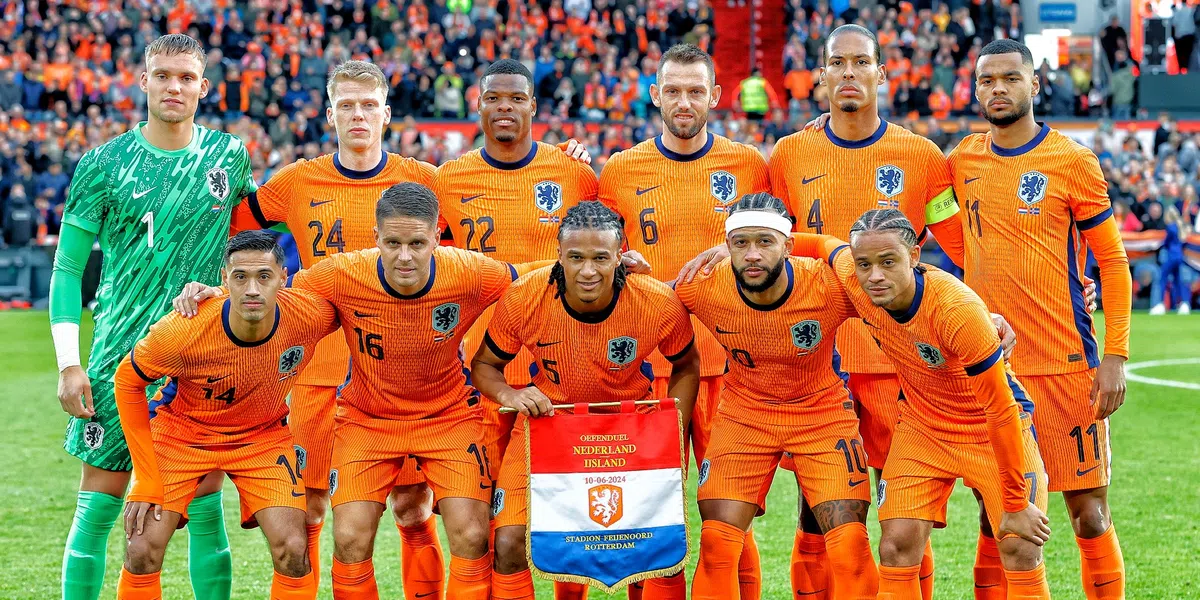 Vermoedelijke opstelling Oranje: Koeman tekent EK-formatie uit tegen Polen