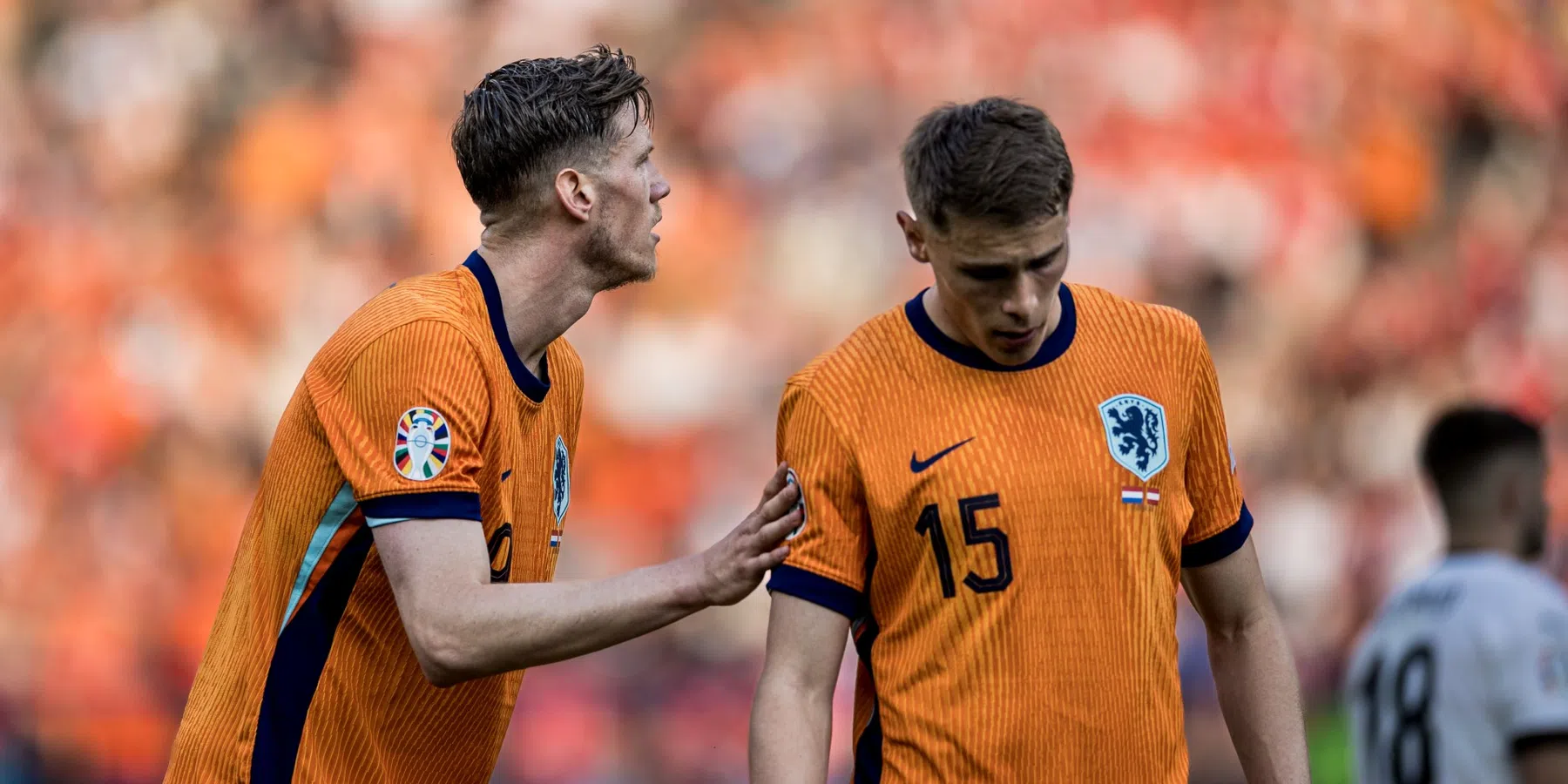 Oranje-reserves winnen dik van Duitse amateurs, twee goals Weghorst en Van de Ven