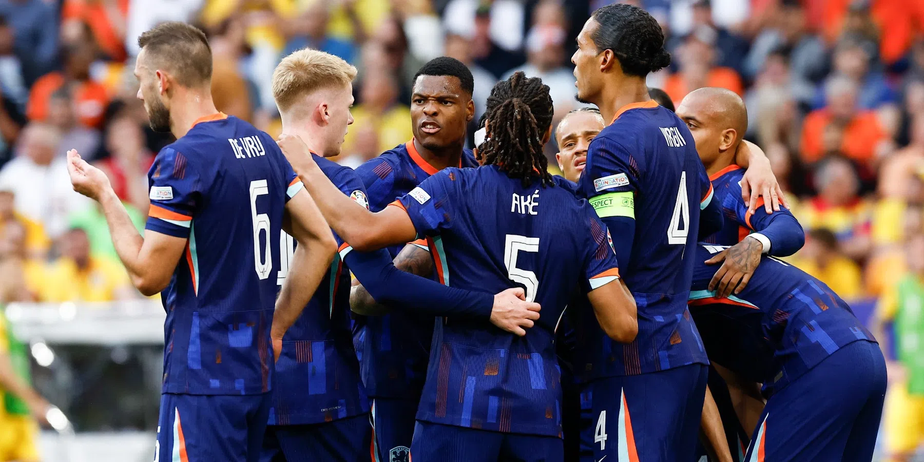 Gakpo en Malen nemen Oranje aan de hand: Nederland plaatst zich voor kwartfinale