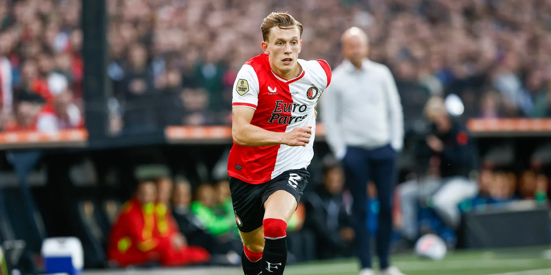 'Denen melden zich voor Feyenoord-verdediger, gesprekken al gevoerd'