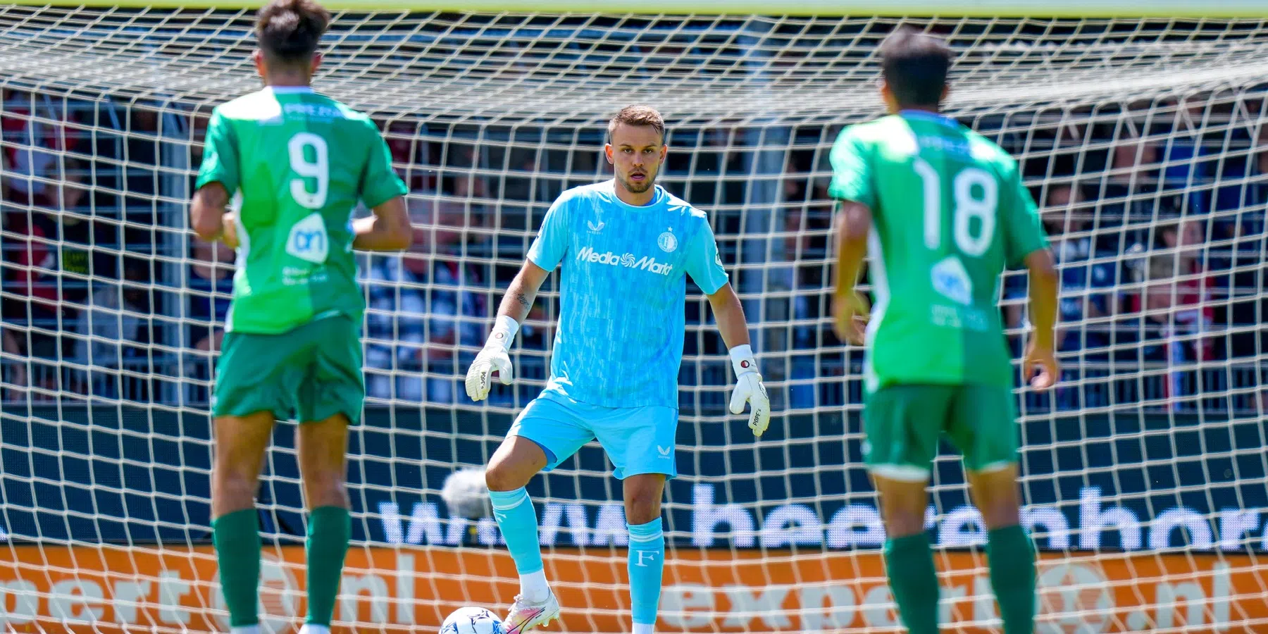 Feyenoord houdt doelman binnenboord en maakt contractverlenging wereldkundig