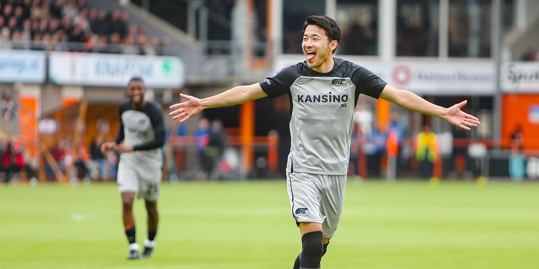 Sterkhouder verlaat AZ: Premier League-club betaalt miljoenen voor Sugawara 