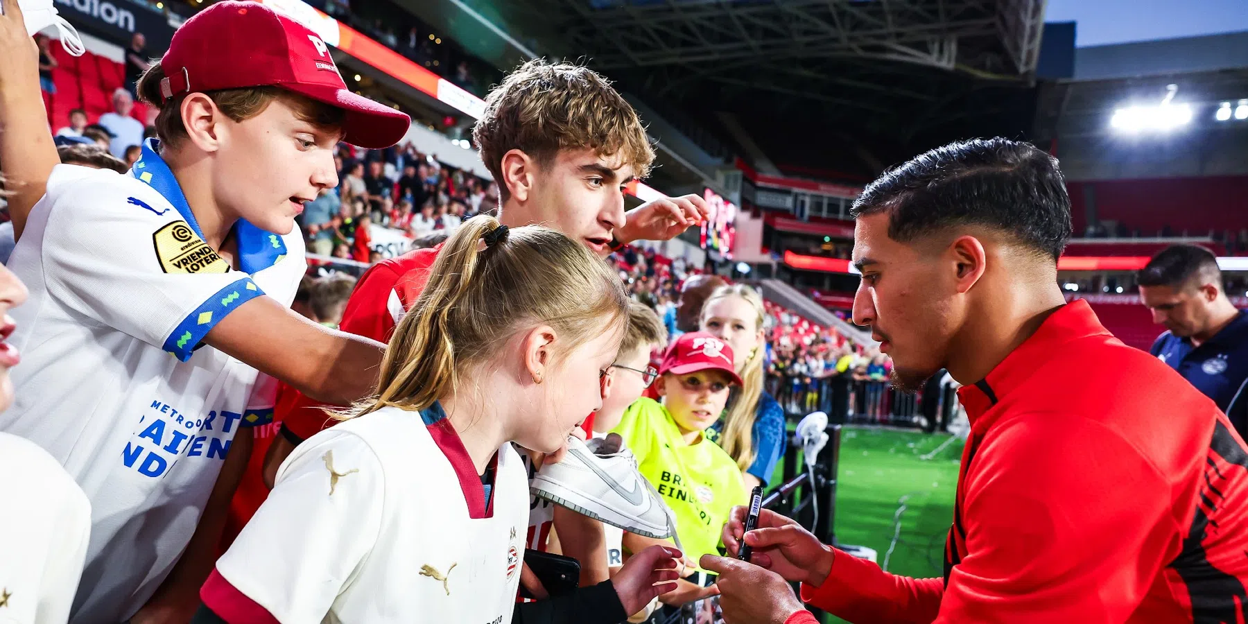 Dit is hoe het programma van de open dag van PSV eruit zal zien 