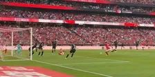 Thumbnail for article: Pavlidis doet het tweemaal: Griekse Benfica-aanvaller scoort er twee tegen Feyenoord