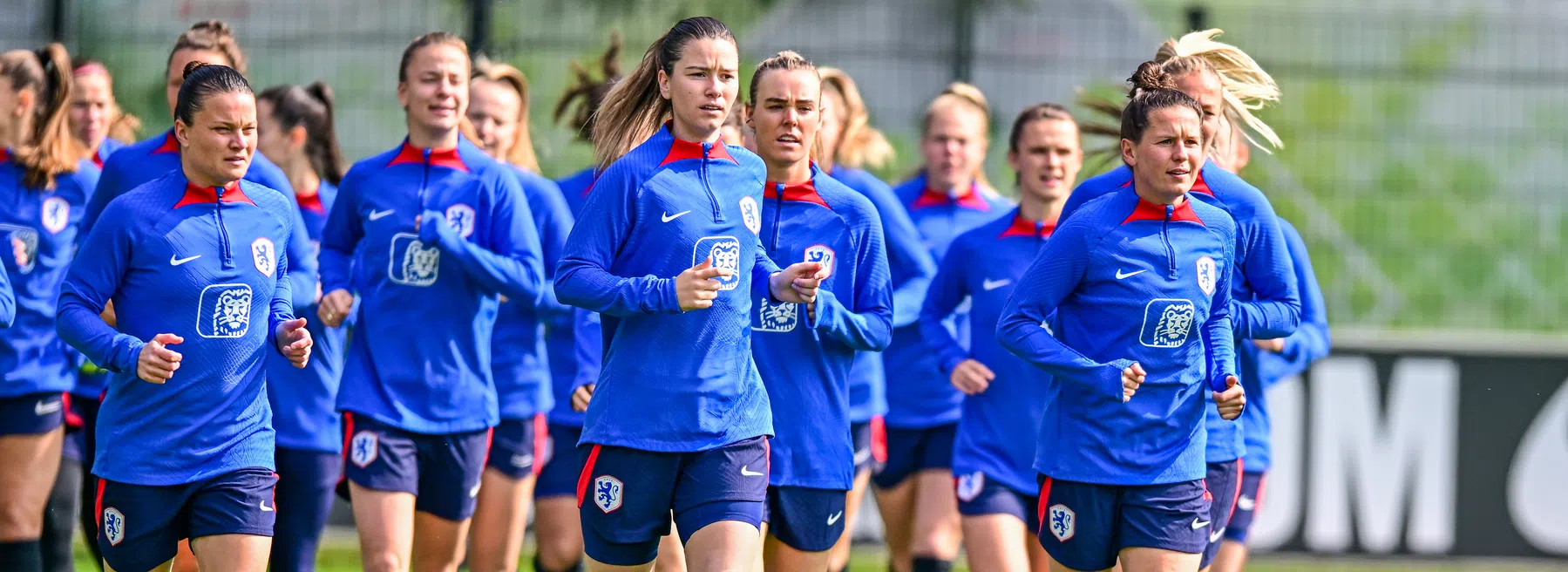 Wat is de stand op de FIFA-wereldranglijst bij de vrouwen?